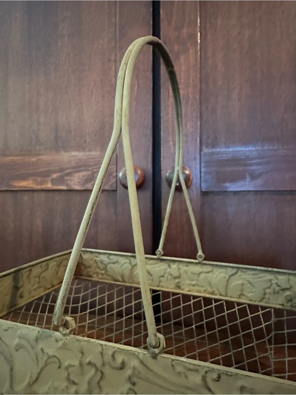Metal • wire basket • fused handle • painted to look distressed